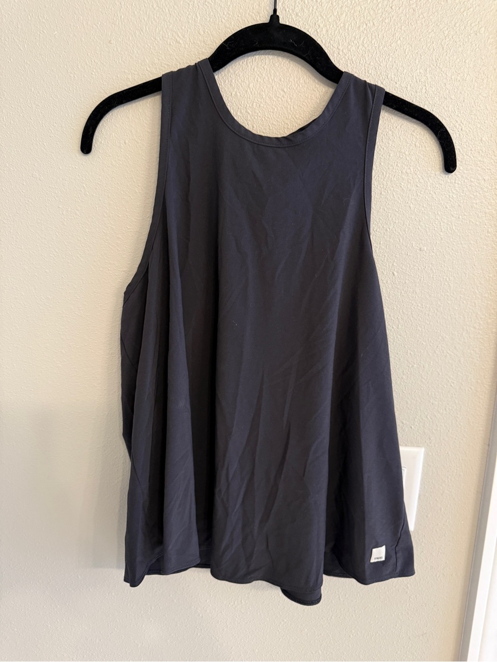 Vuori Villa Tank in Black